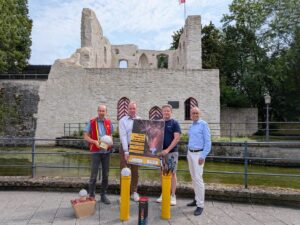 Feuerwerk an der Burg passend zum Streetfood Festival