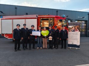 Feuerwehr-Ehrenabteilungen spenden 2.731 Euro an den ambulanten Kinder- und Jugendhospizdienst Paderborn-Höxter