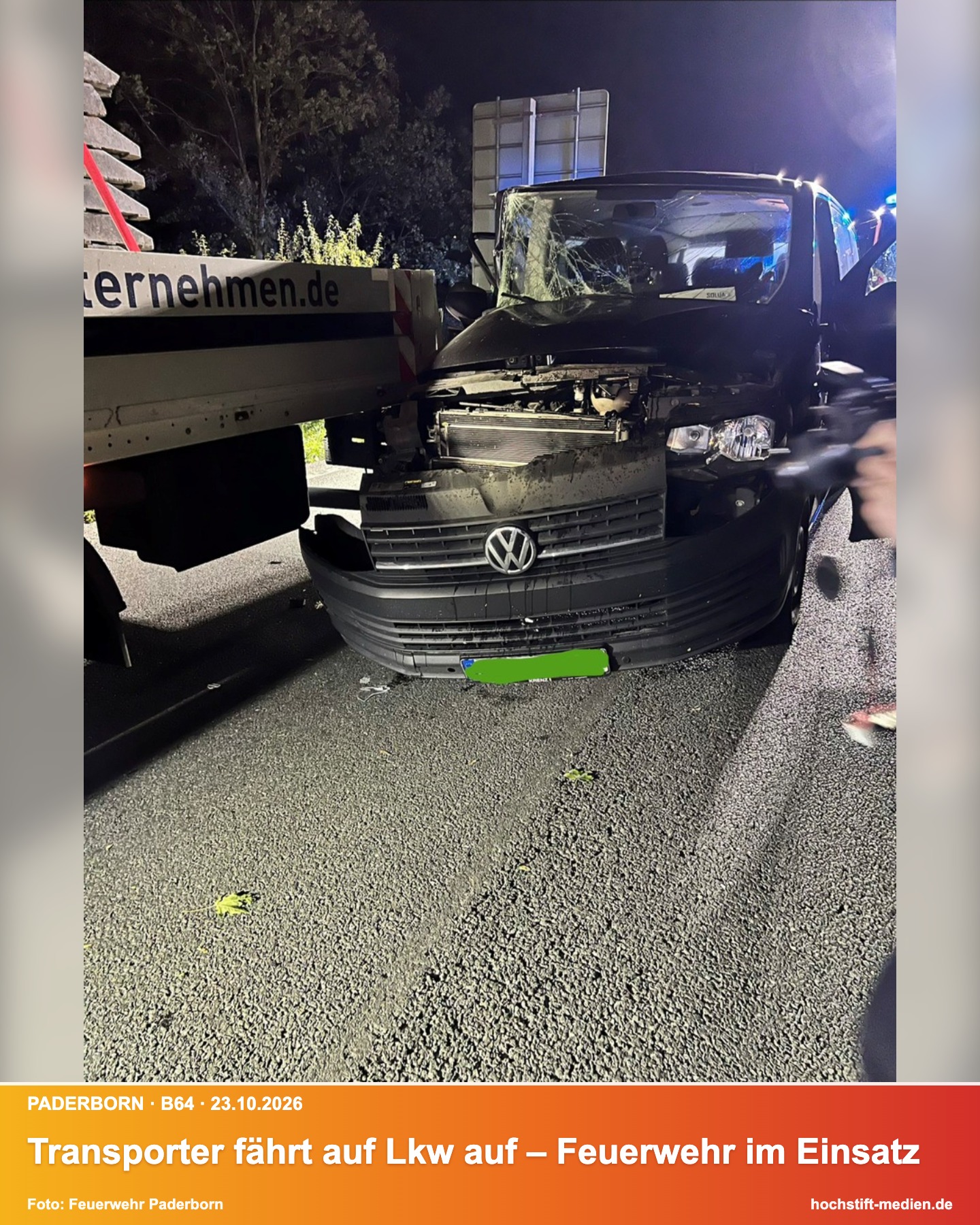 Transporter fährt auf Lkw auf – Feuerwehr im Einsatz – Paderborn · B64 · 23.10.2026