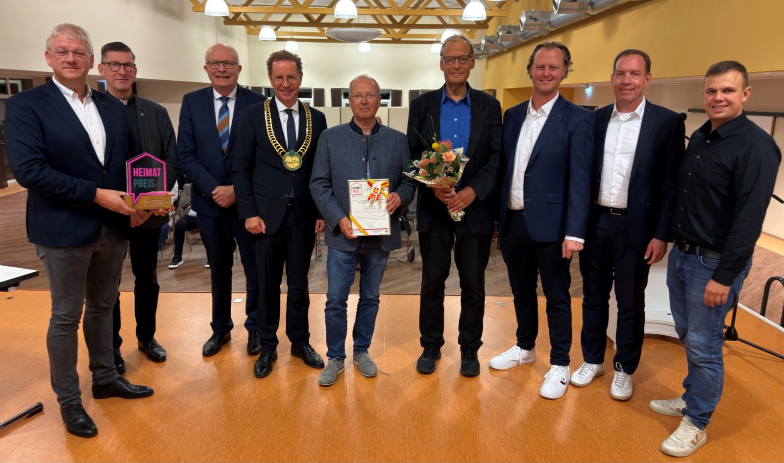 Heimat-Preis für den Altenwohnheim-Verein Salzkotten